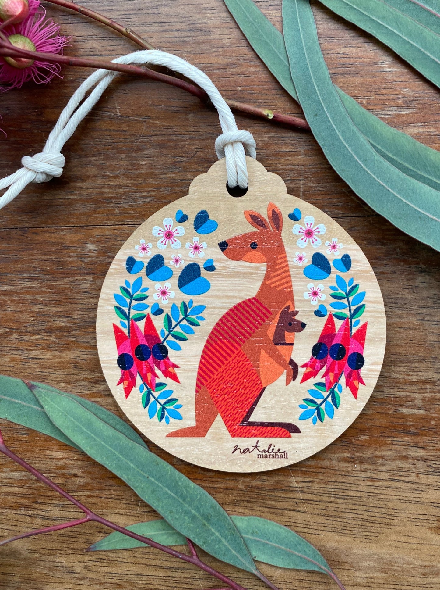 Red Kangaroo Round Decoration