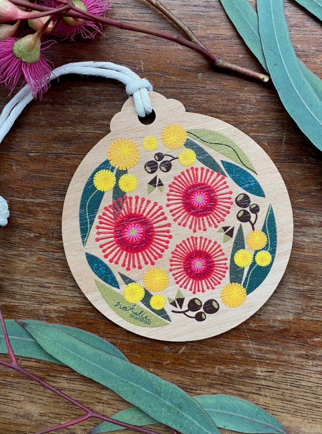Blossoms & Wattle Round Decoration