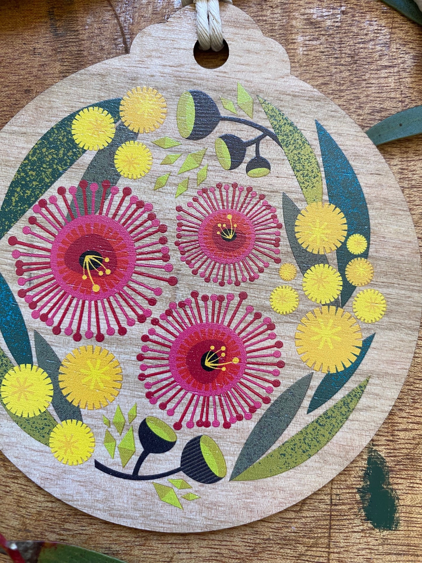 Blossoms & Wattle Large Decoration