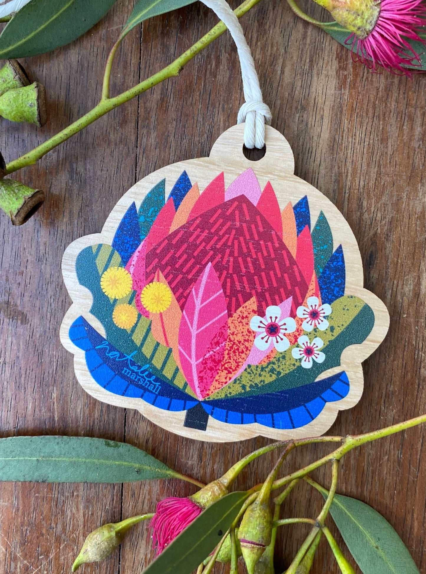 Native Bunch Shaped Decoration