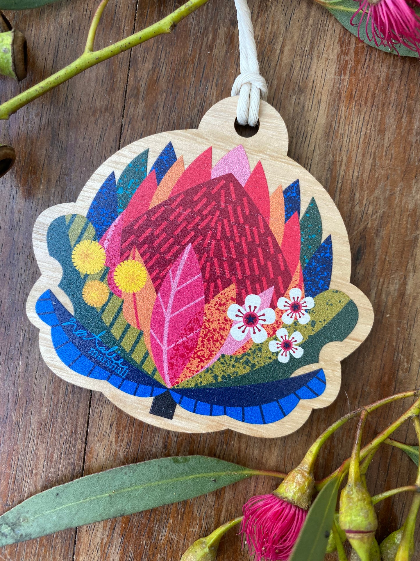 Native Bunch Shaped Decoration