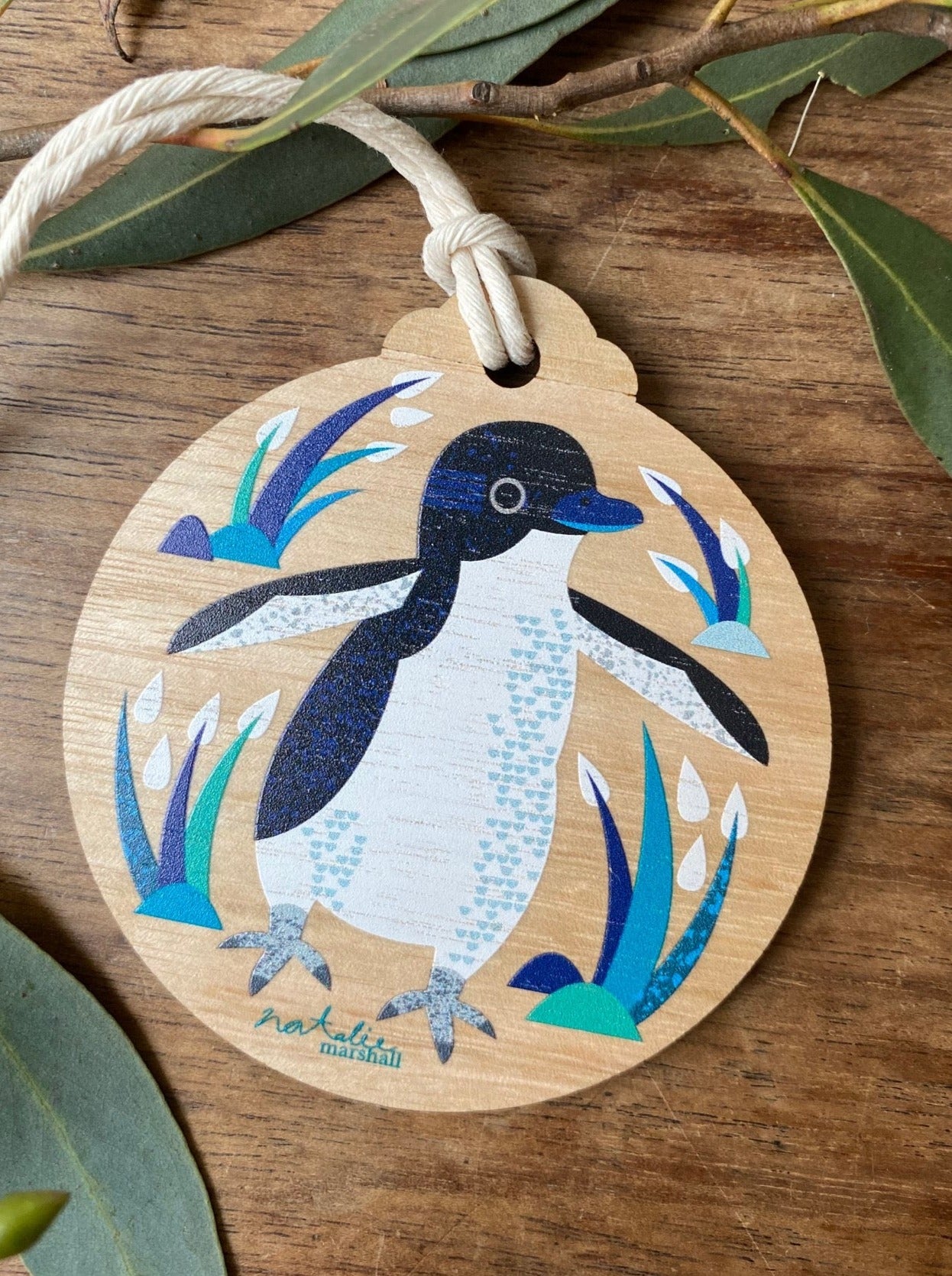 Little Penguin Round Decoration